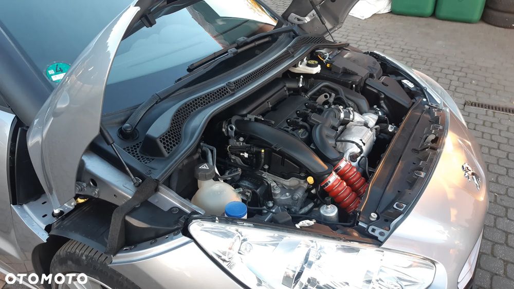 Peugeot RCZ 1.6 155 THP - 16