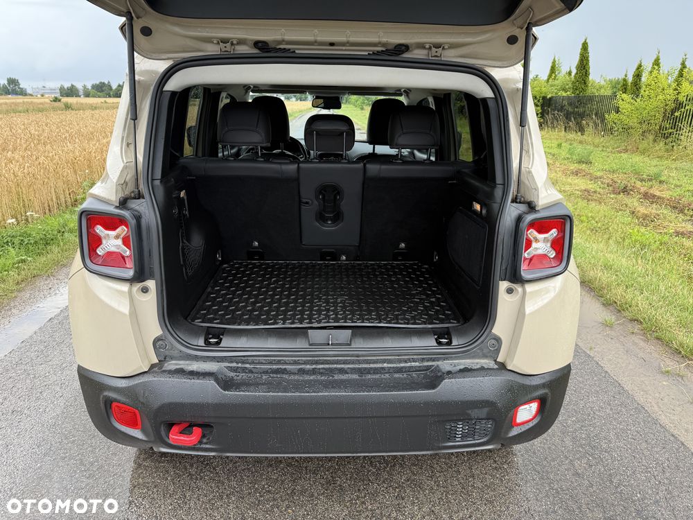 Jeep Renegade - 21