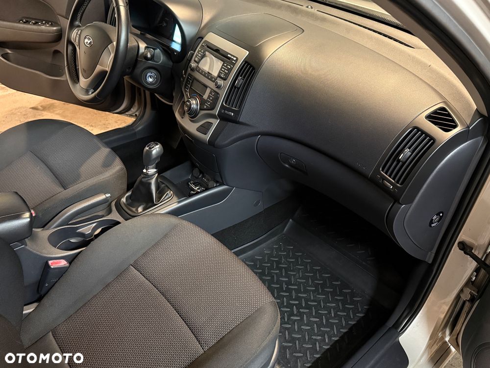 Hyundai i30 1.6 Style - 8