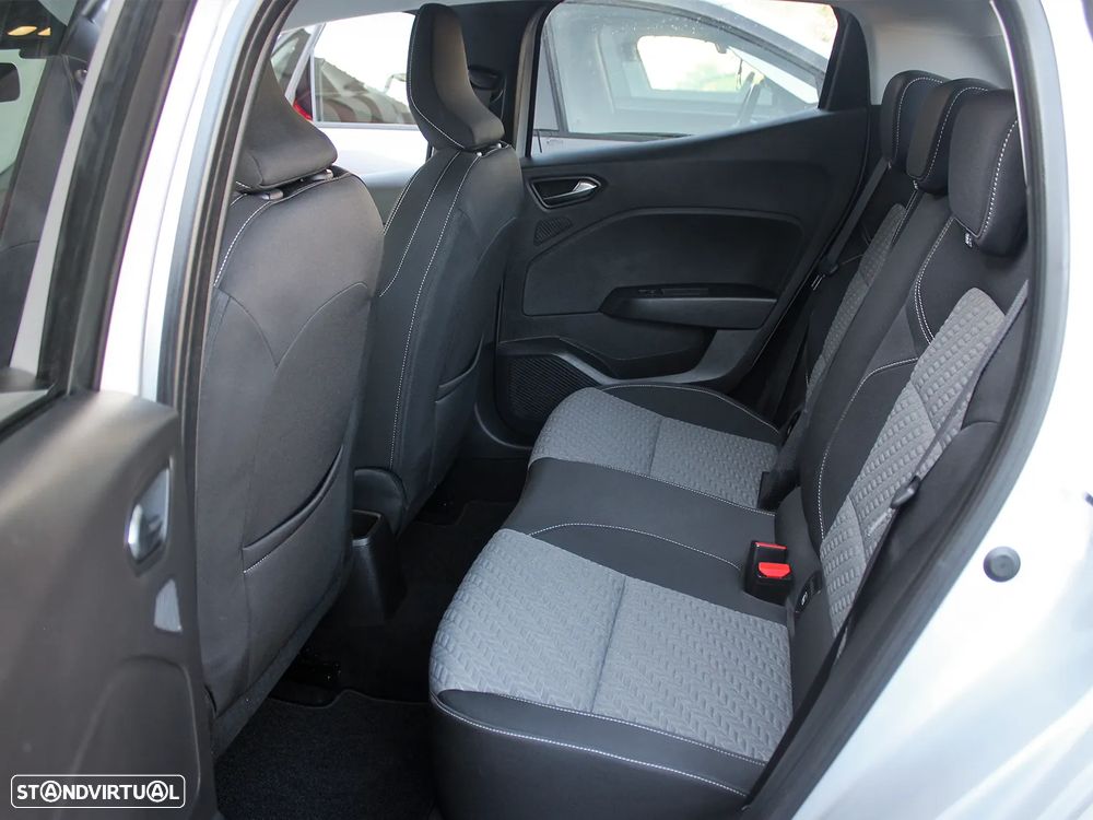 Renault Clio BLUE dCi 100 EVOLUTION - 13