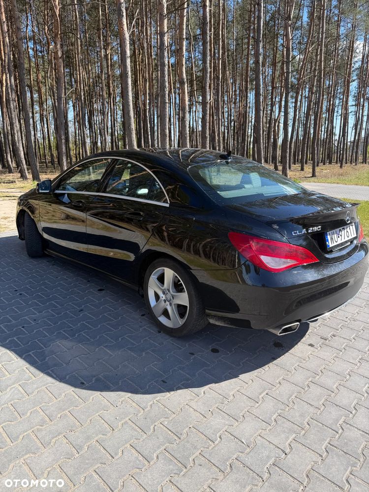Mercedes-Benz CLA 250 4Matic 7G-DCT Sport - 9