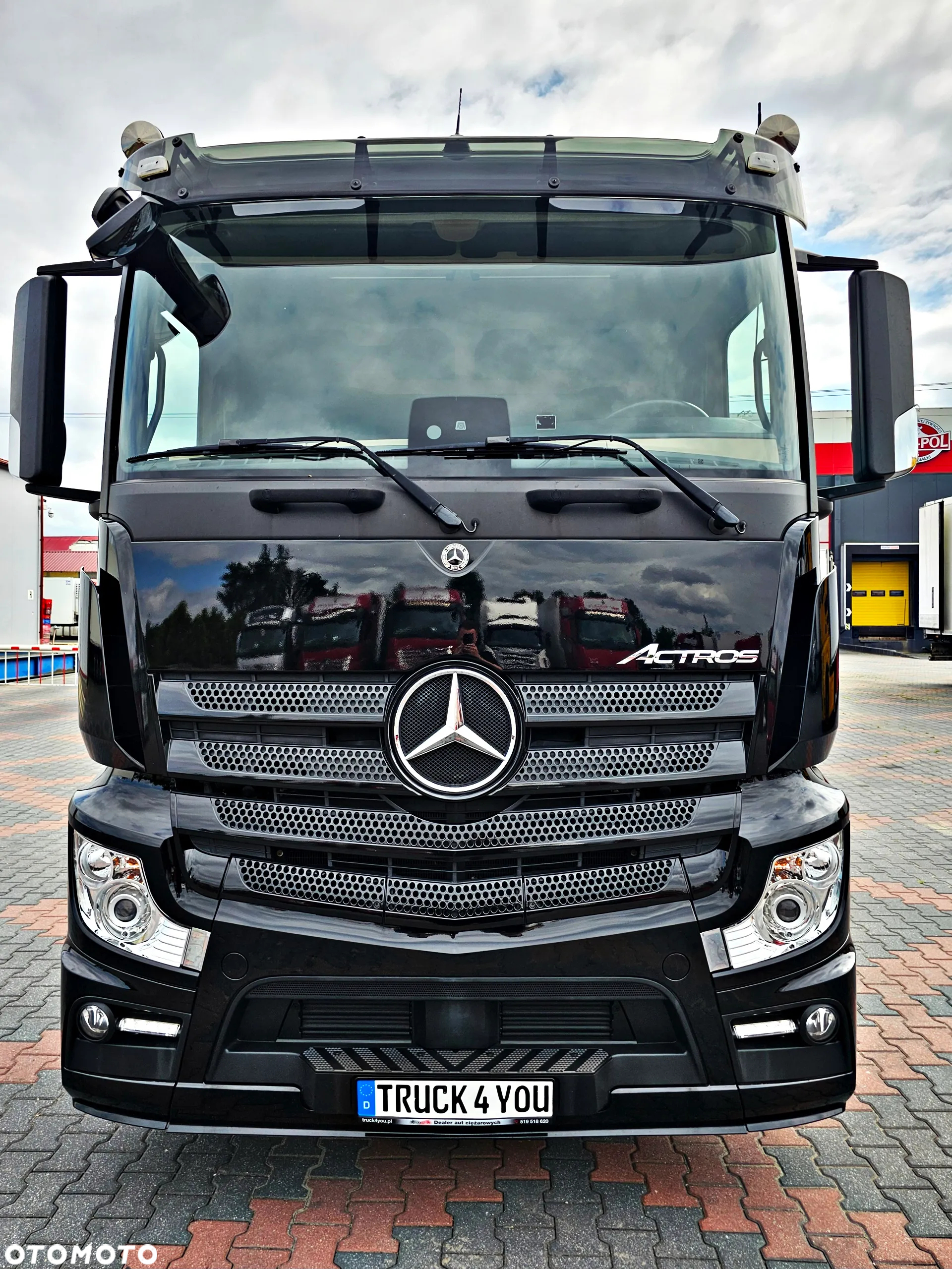Mercedes-Benz Actros 1840 / 86 000 km / 6 osobowy / Brygadówka / Do zabudowy / BDF - 9