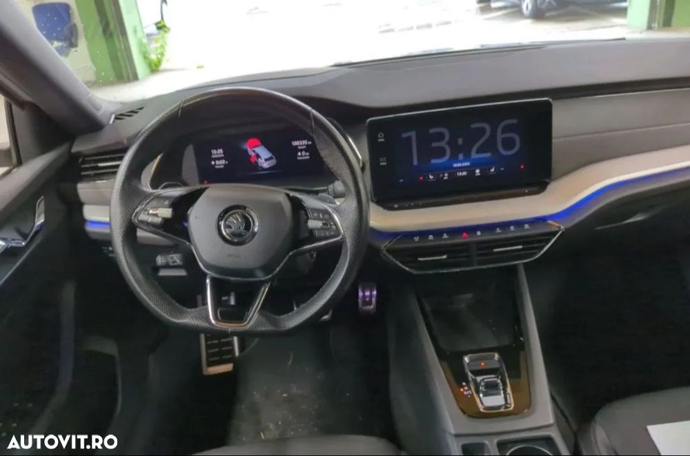 Skoda Octavia Combi 2.0 TDI DSG Style - 2