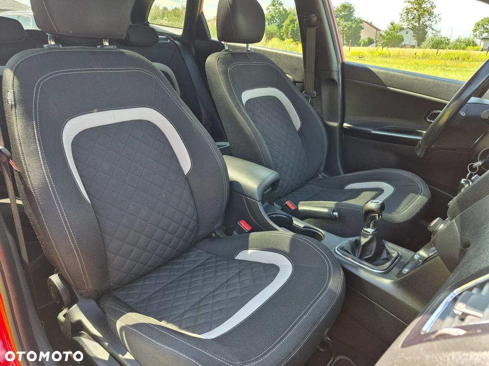 Kia Ceed 1.6 CRDi 136 ISG GT Line - 25
