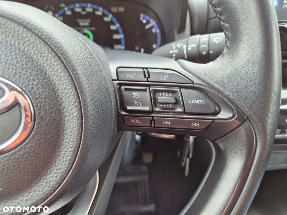 Toyota Yaris Cross Hybrid 1.5 Comfort 4x4 - 19