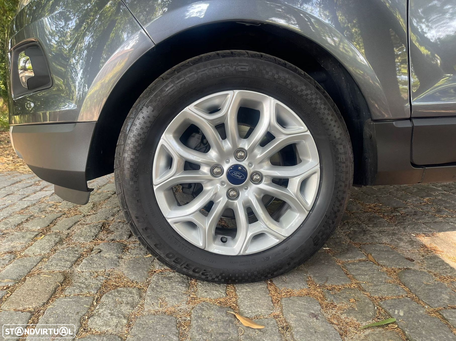 Ford EcoSport 1.0 EcoBoost Titanium - 28