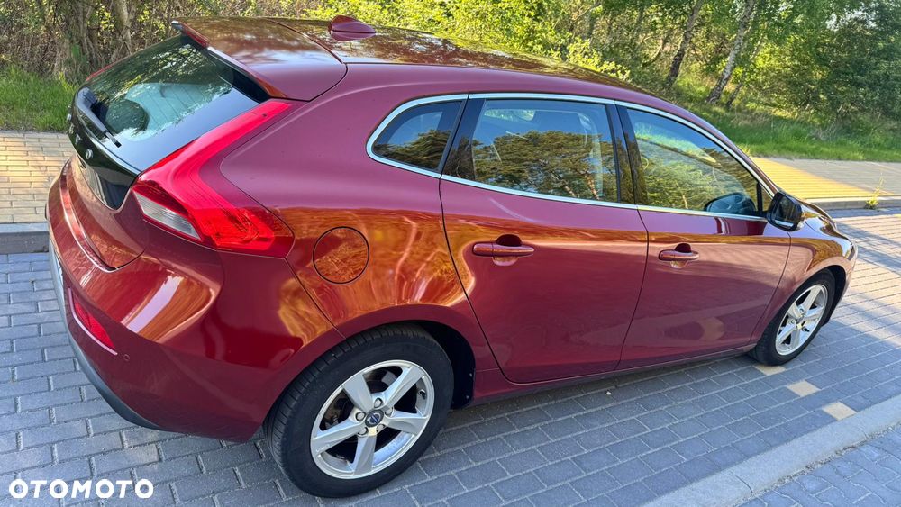 Volvo V40 D2 Momentum - 25