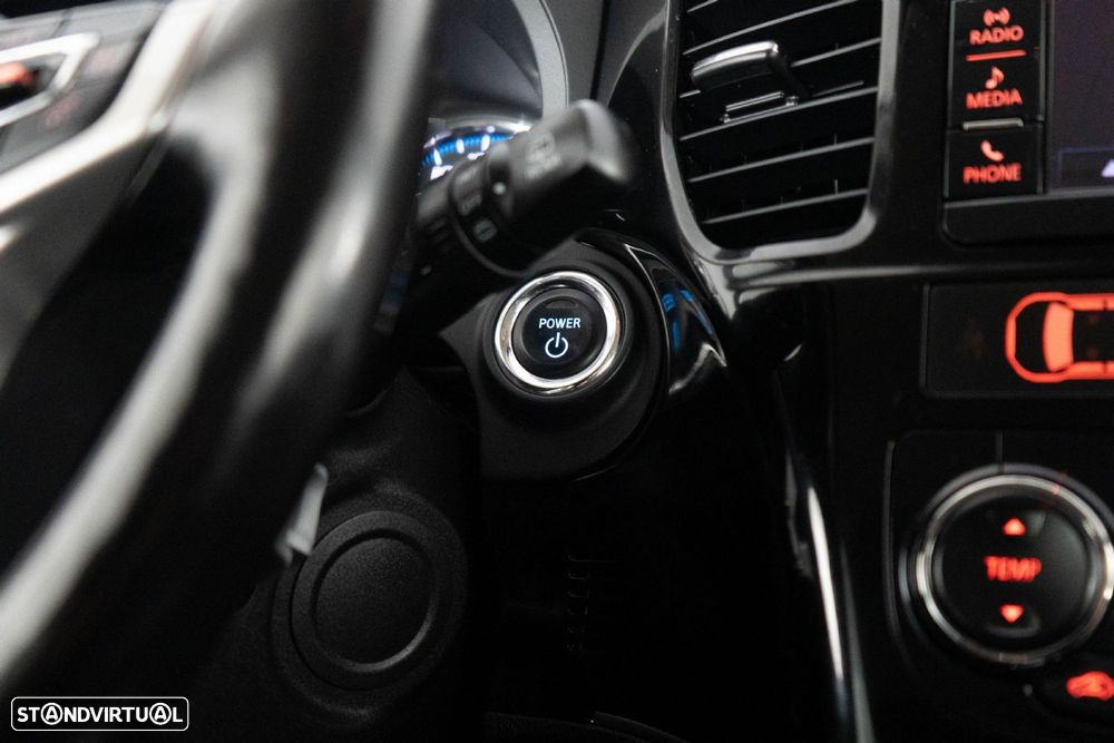 Mitsubishi Outlander 2.0 PHEV Intense Navi - 24