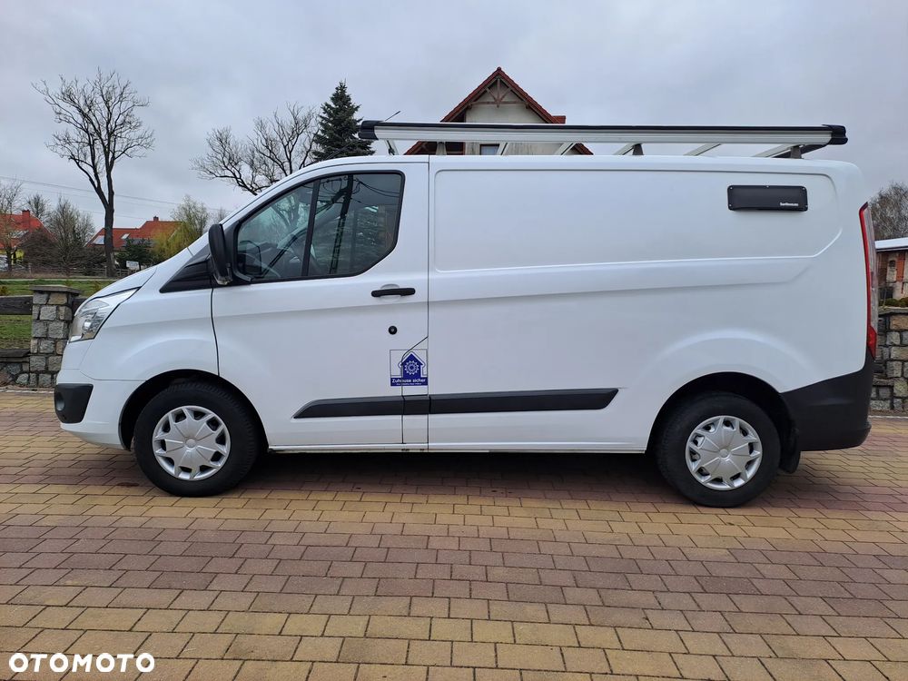 Ford TRANSIT CUSTOM - 9