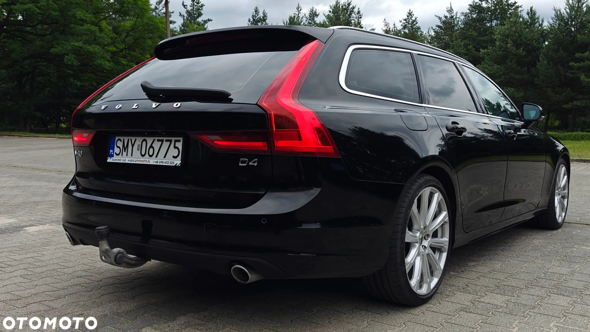 Volvo V90 D4 Momentum Pro - 12