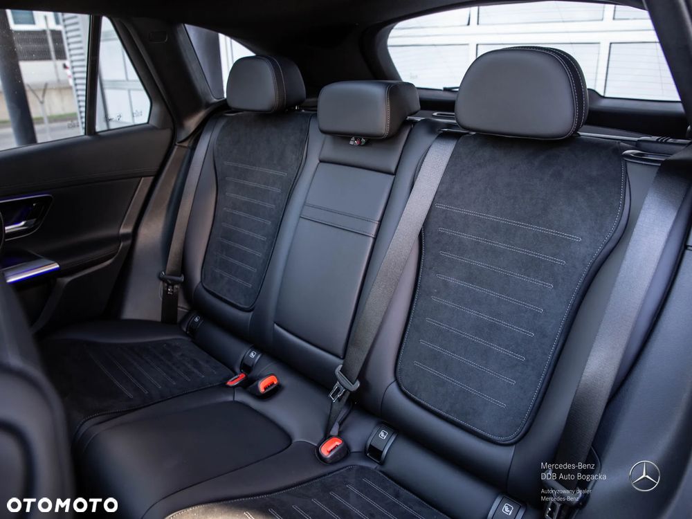 Mercedes-Benz GLC 220 d mHEV 4-Matic AMG Line - 12
