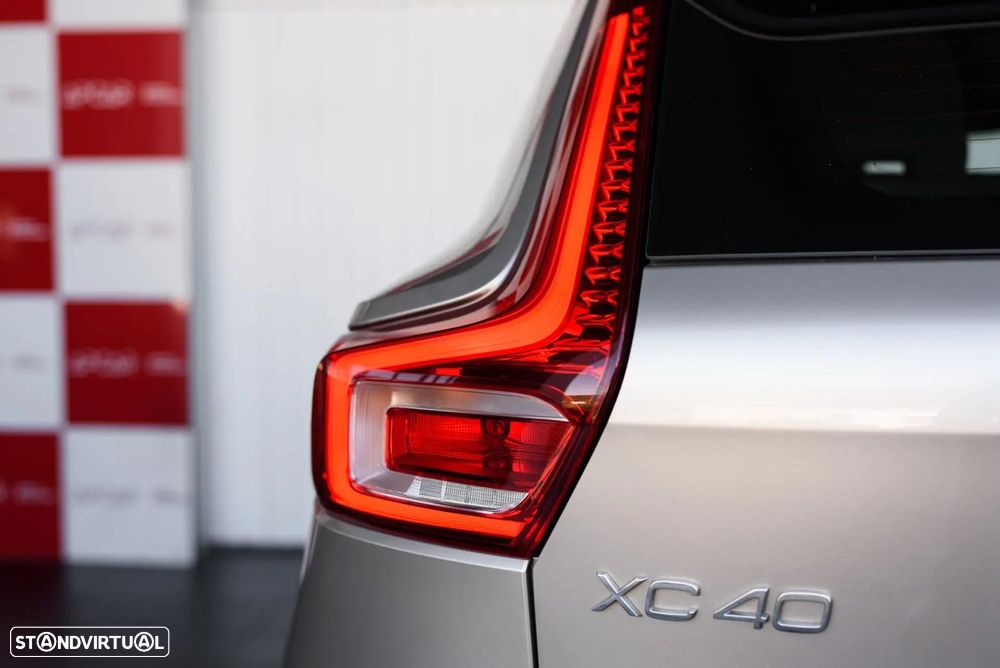 Volvo XC 40 1.5 T4 PHEV Core - 16