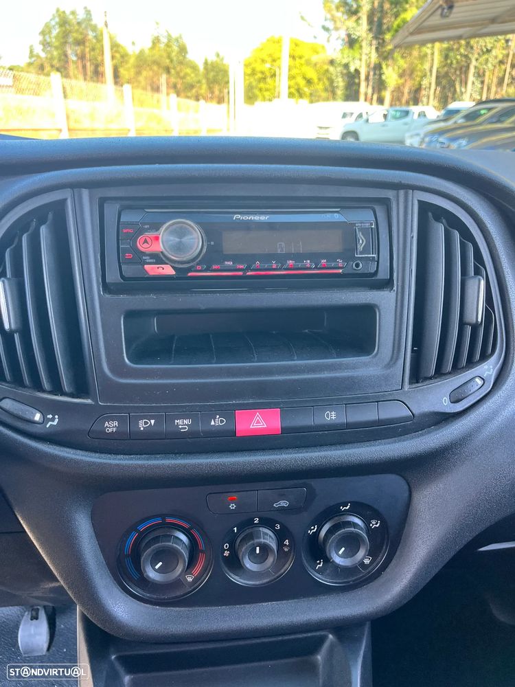 Fiat DOBLO 95cv COM AC - 9