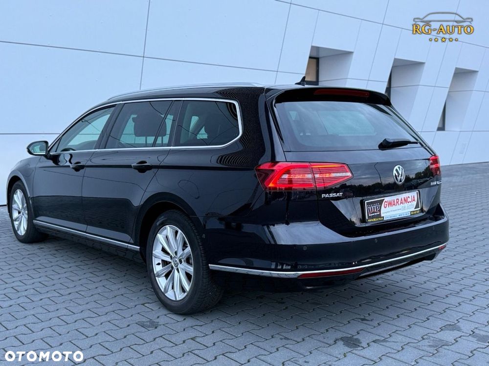 Volkswagen Passat - 12