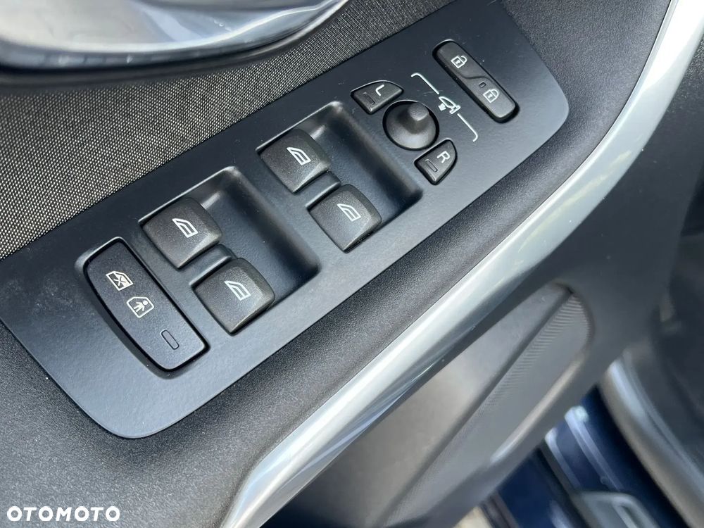 Volvo V40 - 26