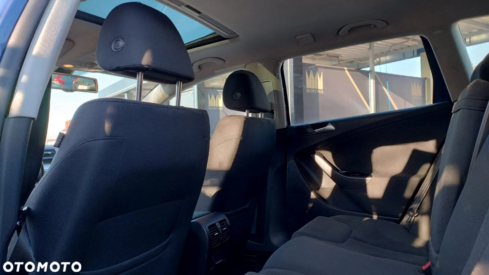 Volkswagen Passat 2.0 TDI DPF Highline - 12