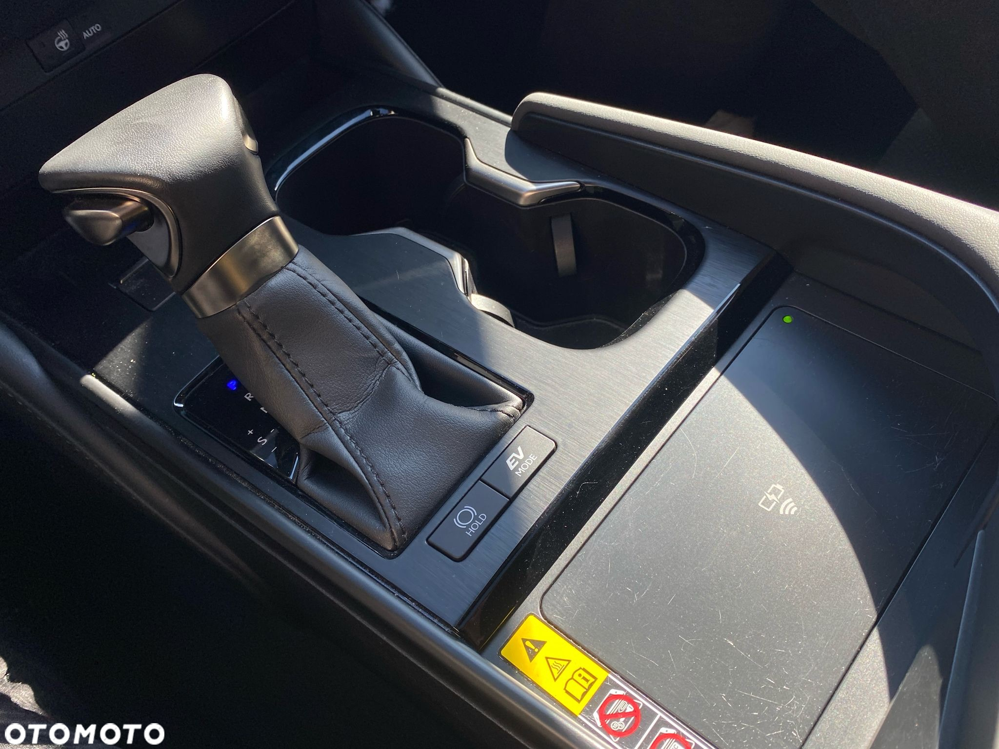 Lexus ES 300h Elegance - 27