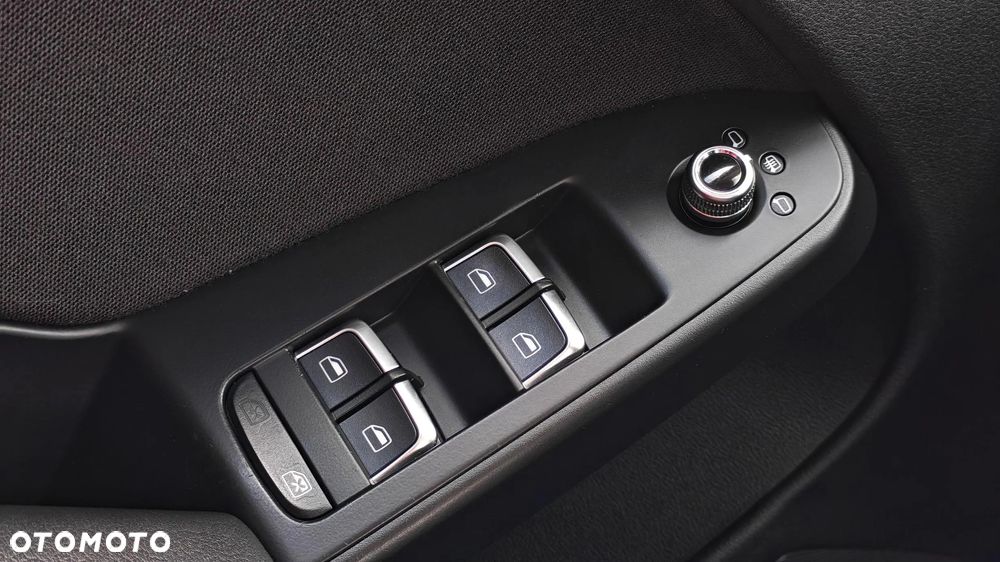 Audi A4 Avant 2.0 TDI DPF quattro Ambiente - 35