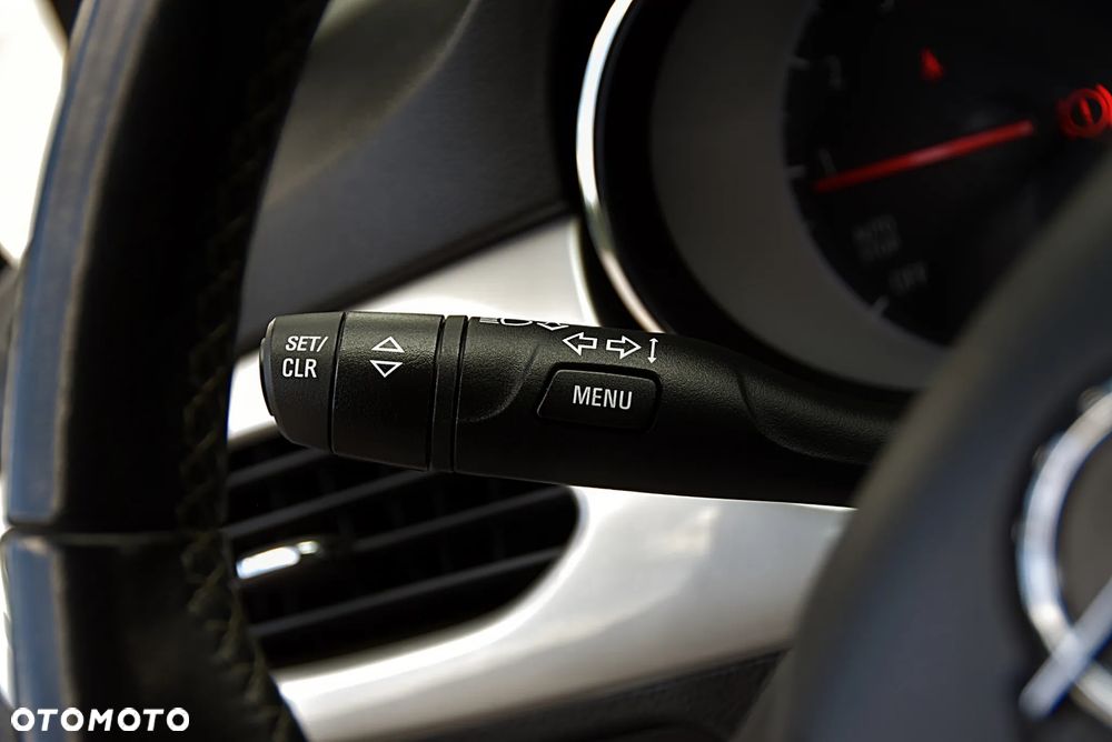 Opel Astra 1.2 T GS Line S&S - 31