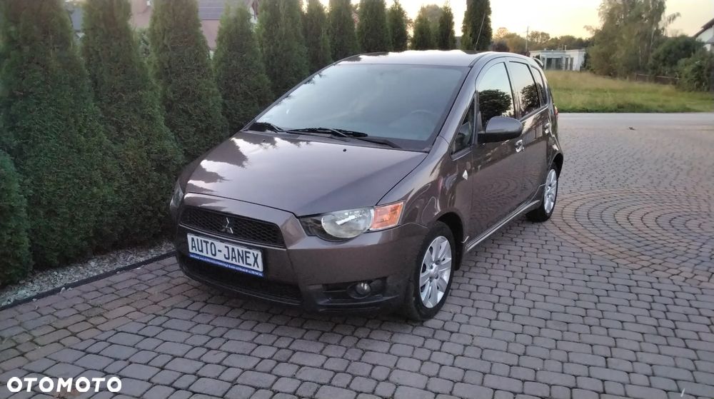 Mitsubishi Colt - 4