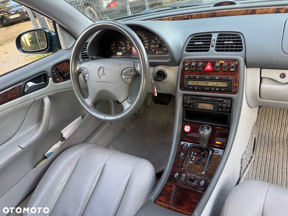Mercedes-Benz CLK - 26