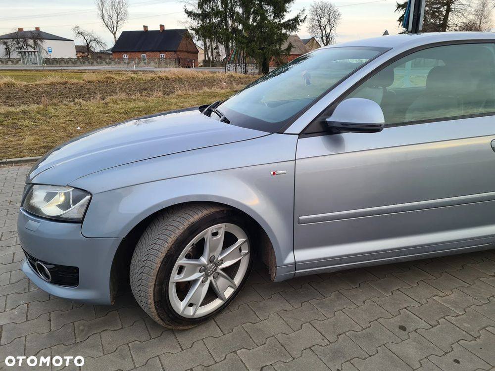 Audi A3 3-drzwiowe 2.0 TDI DPF Ambition - 4