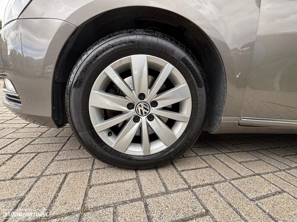 VW Passat 1.6 TDI BlueMotion - 18