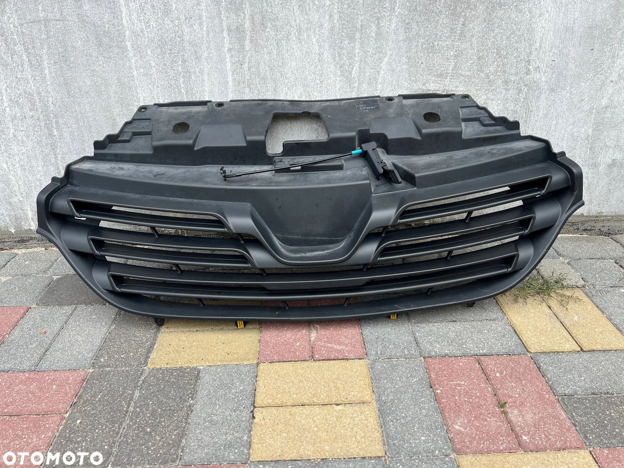GRILL  ATRAPA LISTWA ZDERZAKA PRZEDNIEGO RENAULT TRAFIC III 2018r 623108673R - 1