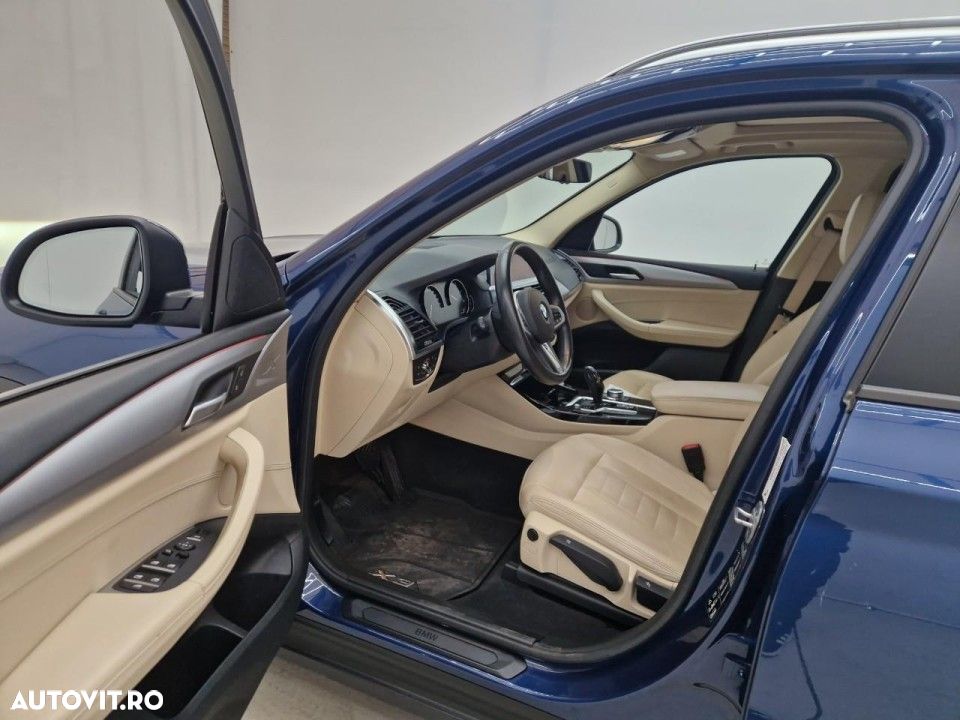 BMW X3 xDrive20d AT Advantage - 11