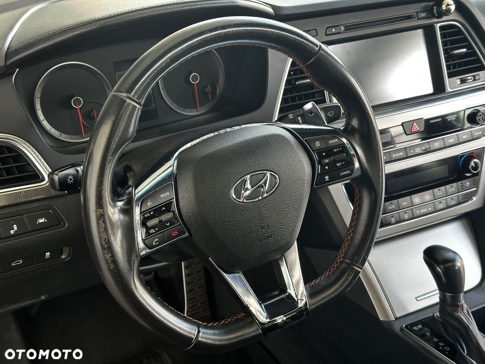 Hyundai Sonata - 15