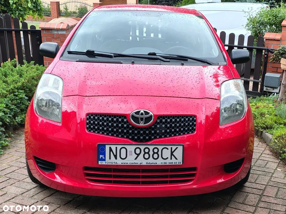 Toyota Yaris 1.3 Terra - 1