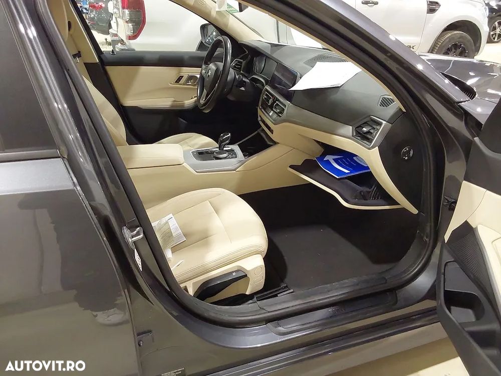 BMW Seria 3 318d Aut. Advantage - 7