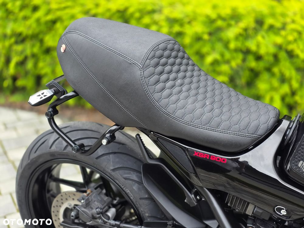 Yamaha XSR - 6