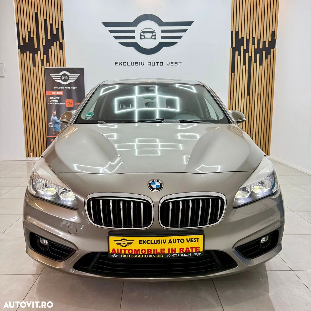 BMW Seria 2 218d - 11