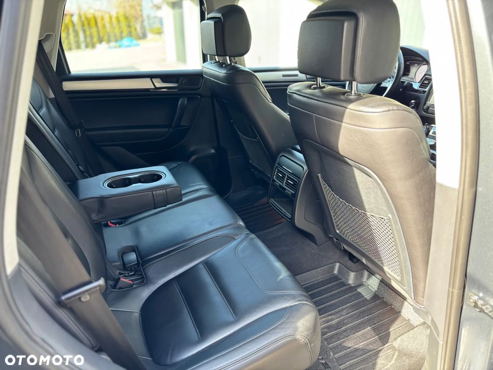 Volkswagen Touareg 3.0 V6 TDI BMT - 12