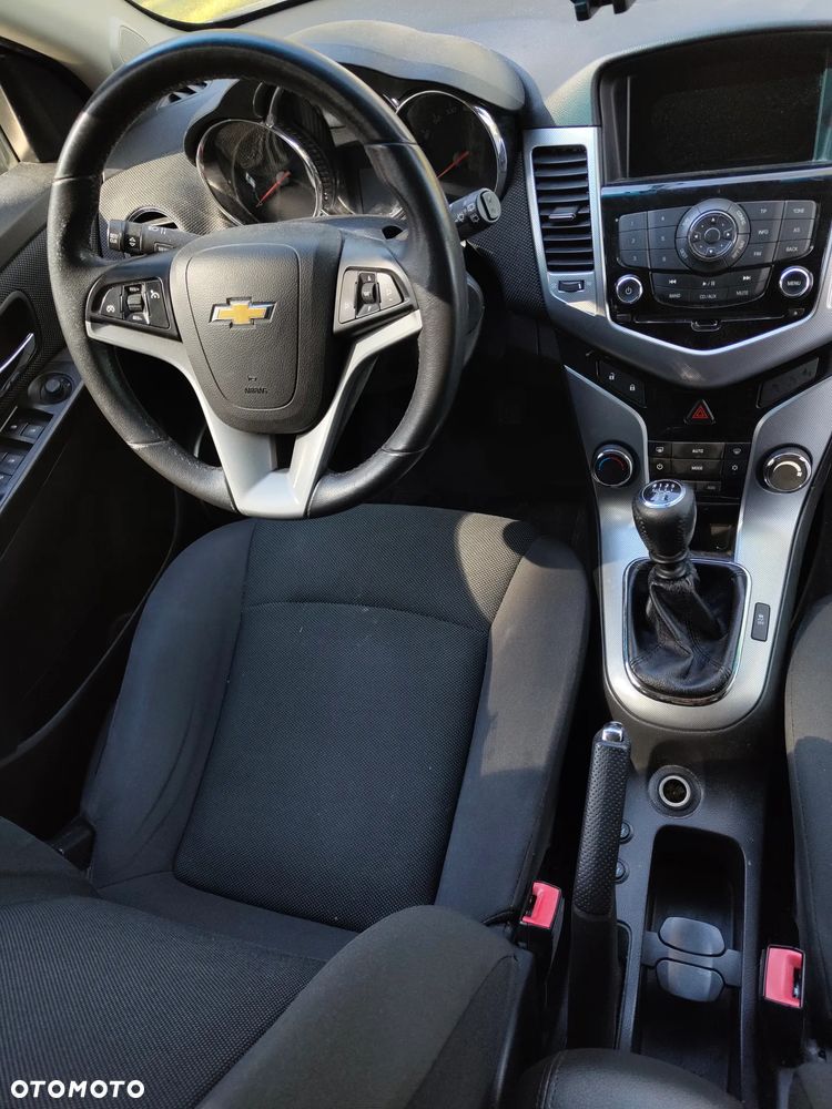 Chevrolet Cruze 1.8 LT+ - 15