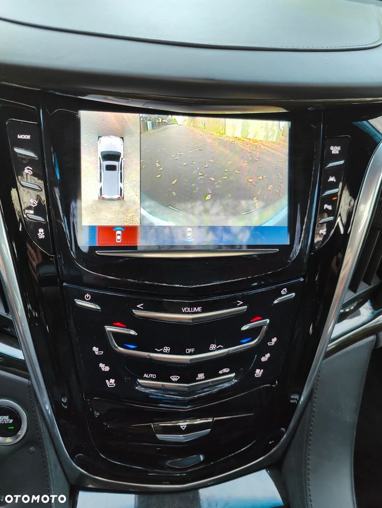 Cadillac Escalade - 10