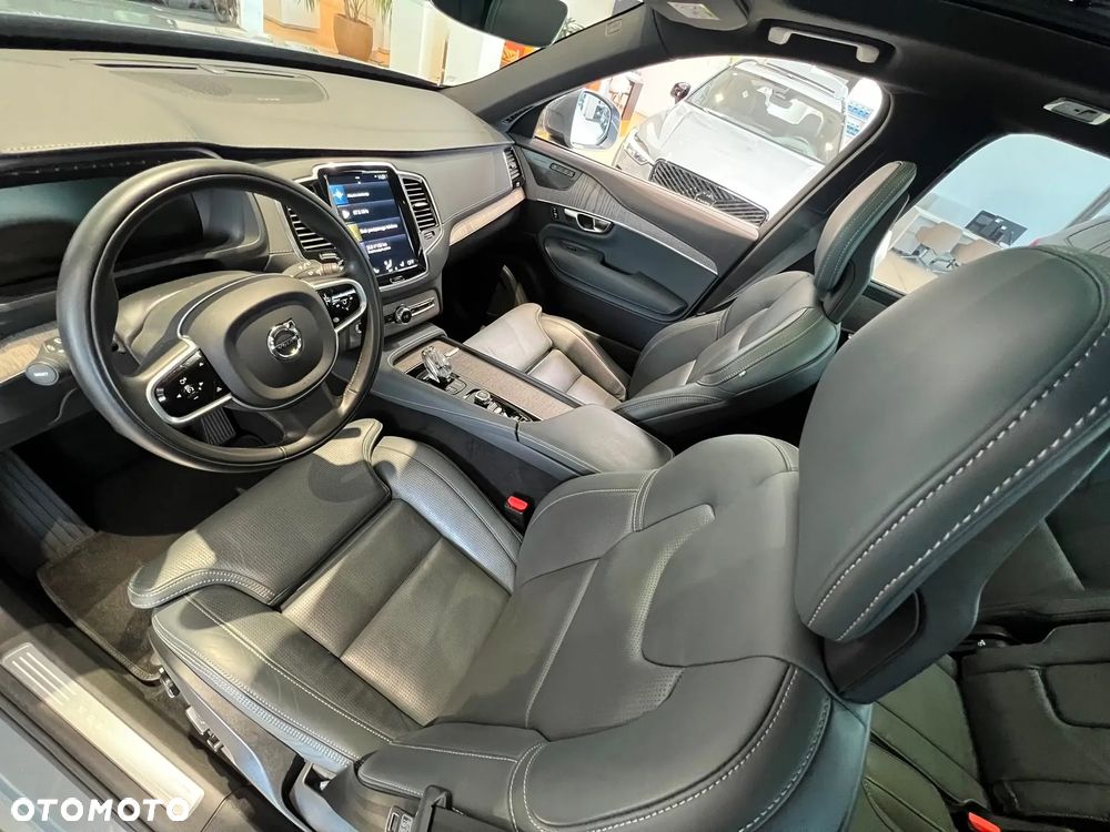 Volvo XC 90 B5 D AWD Ultimate Dark 7os - 22