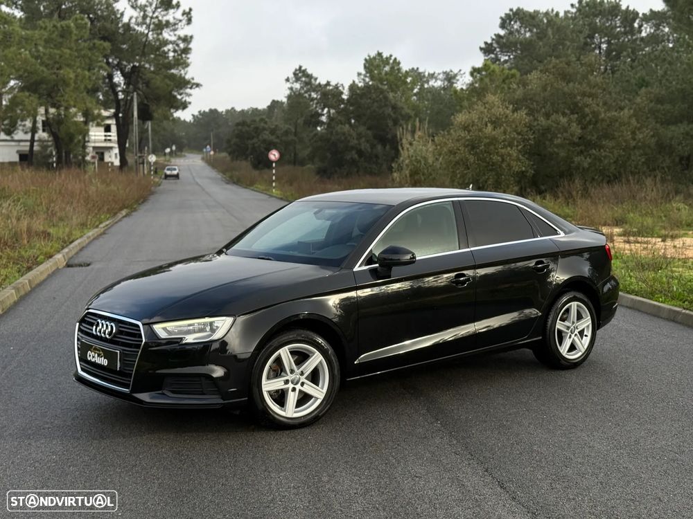 Audi A3 1.6 TDI S tronic - 1