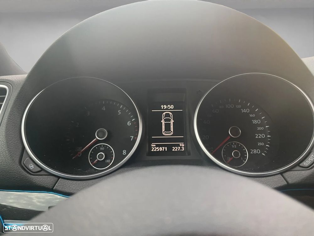 VW Golf 2.0 GTI - 11