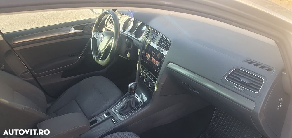 Volkswagen Golf 1.6 TDI DSG Comfortline - 6
