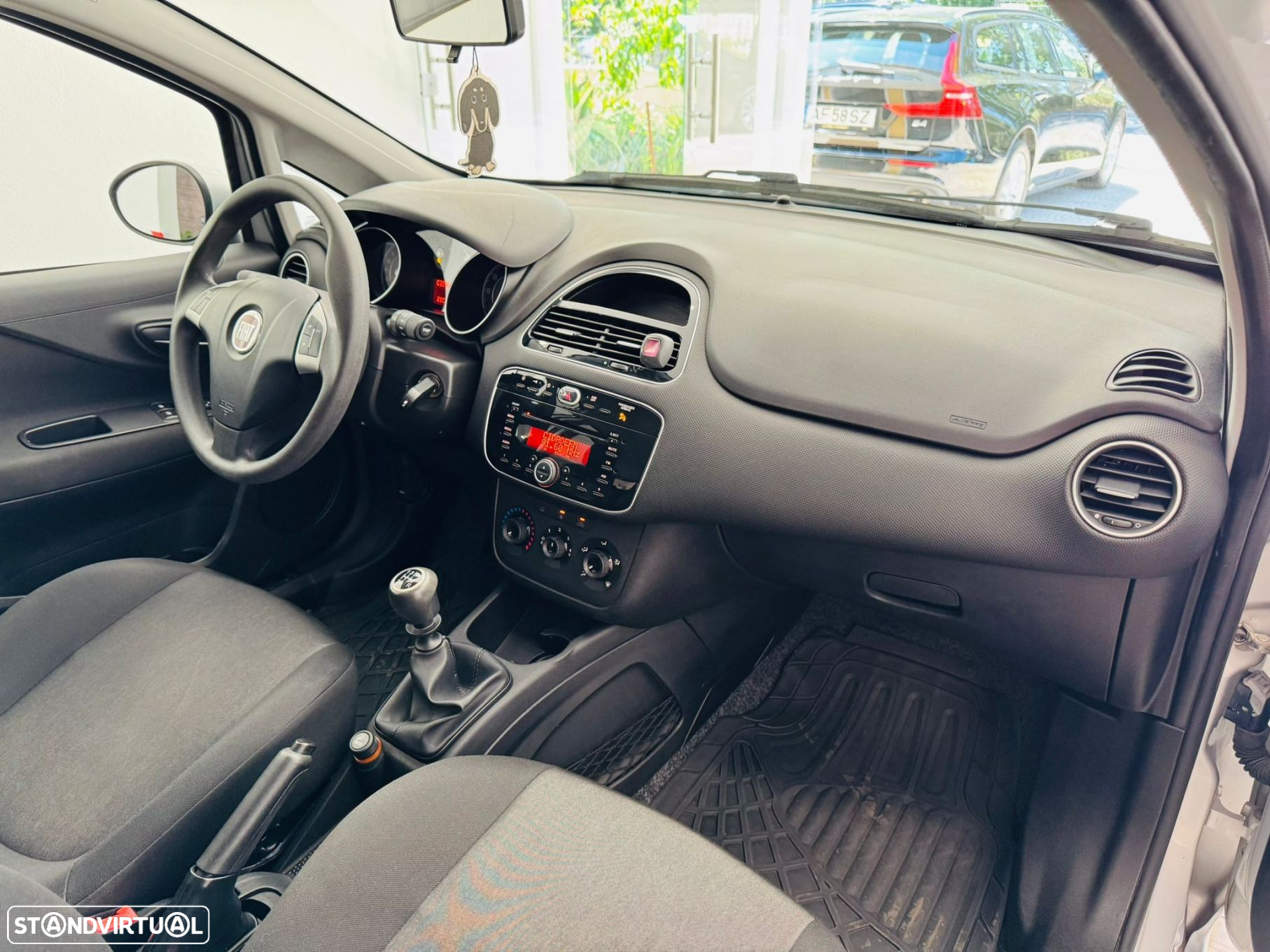 Fiat Punto 1.2 Lounge S&S - 9