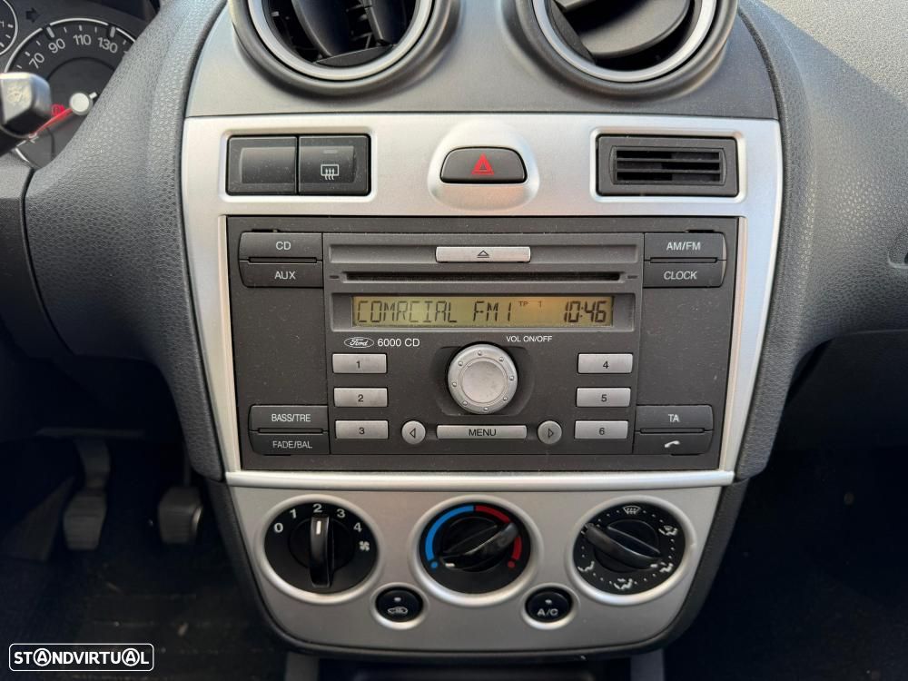Ford Fiesta 1.4 TDCi Ghia - 12