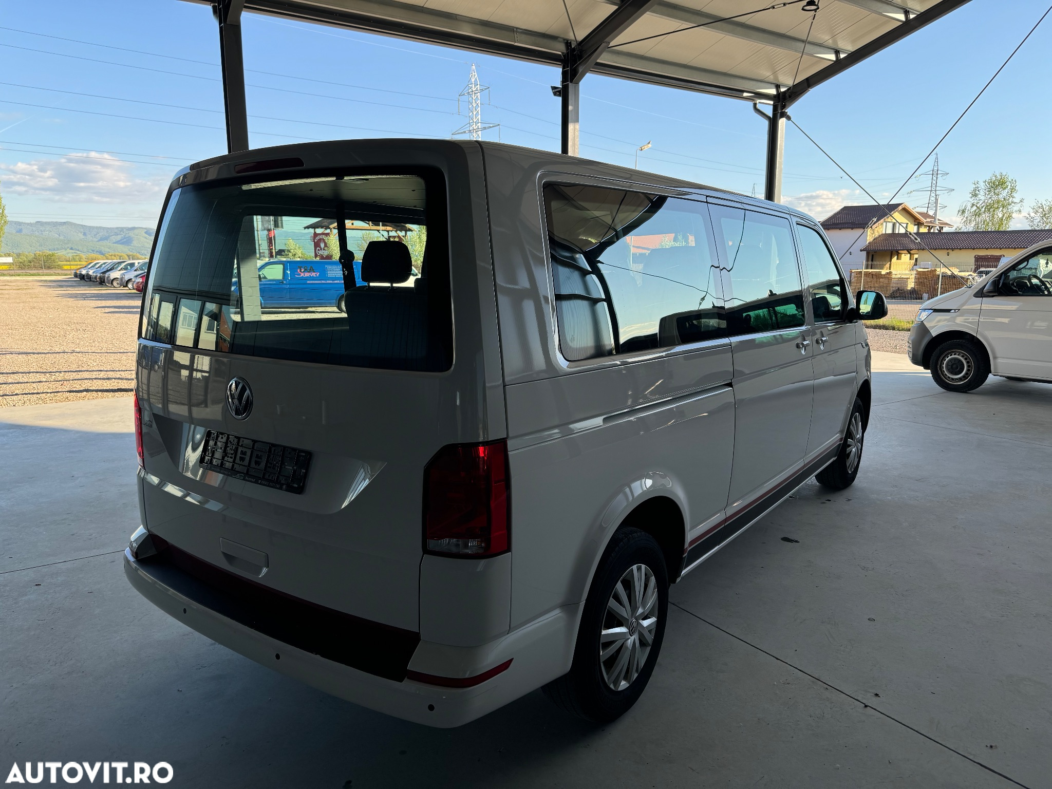 Volkswagen Transporter - 4