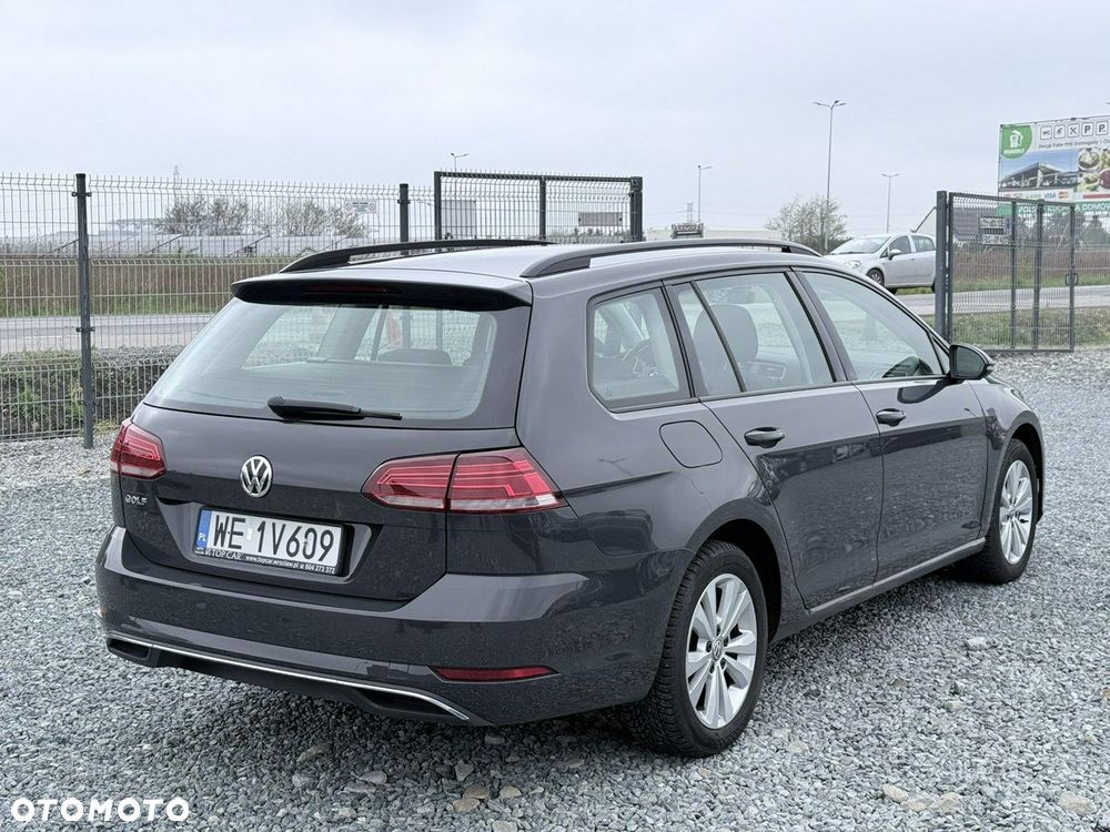 Volkswagen Golf Variant - 9