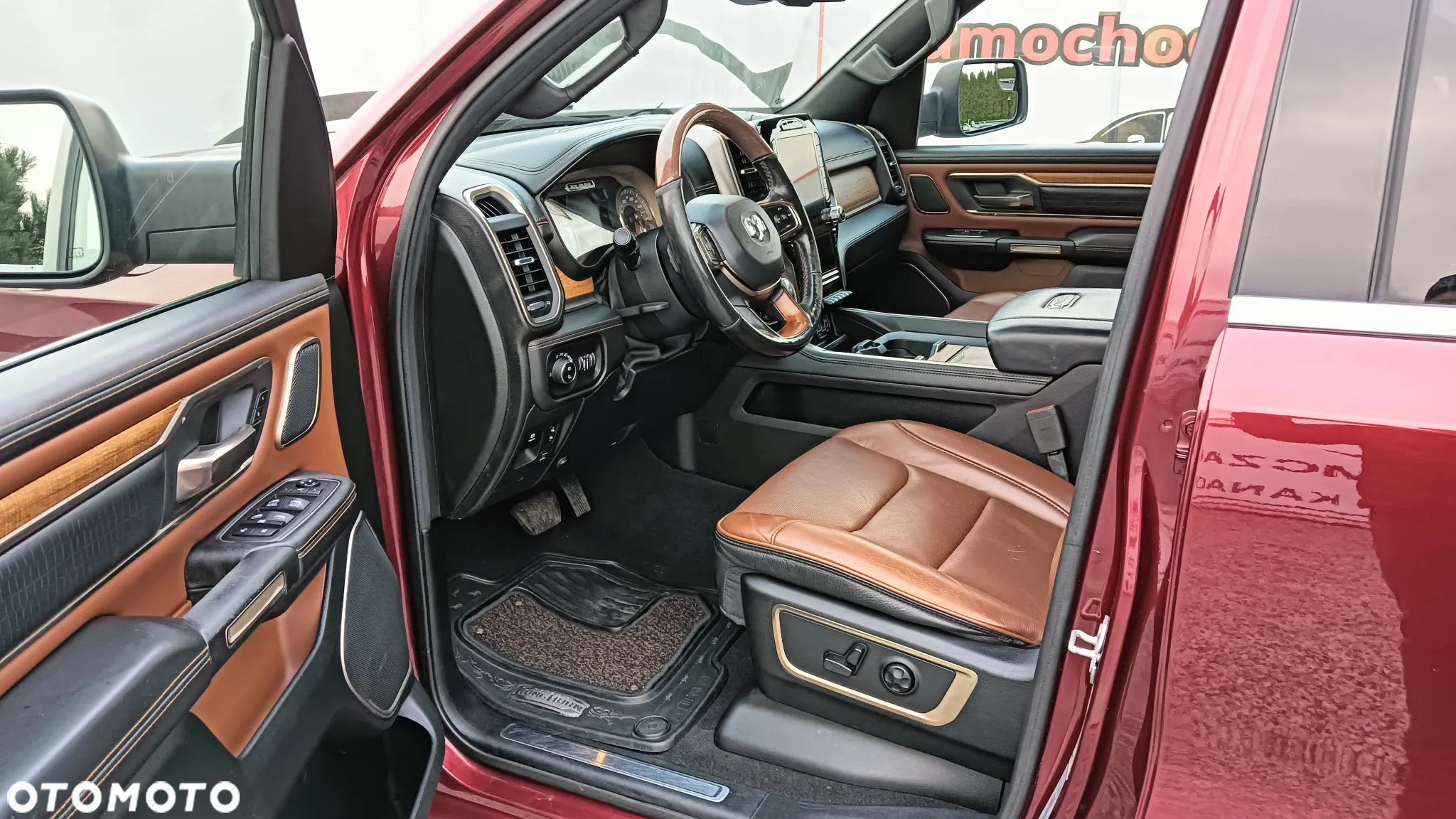 Dodge RAM 1500 5.7 4x4 - 12