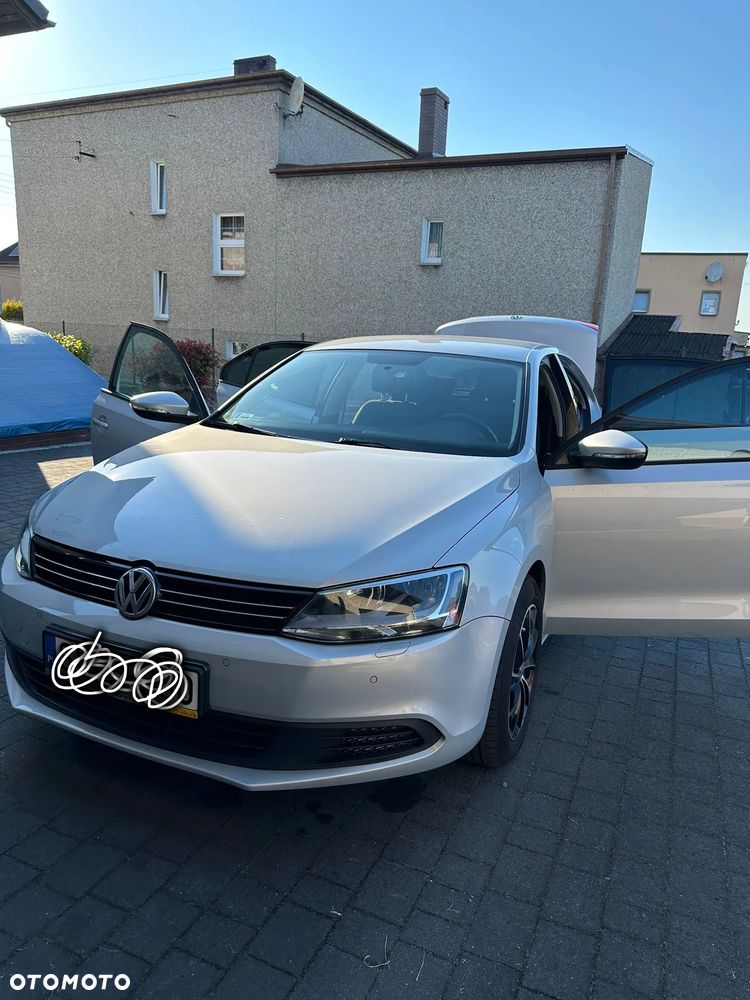 Volkswagen Jetta 1.4 TSI Comfortline - 1