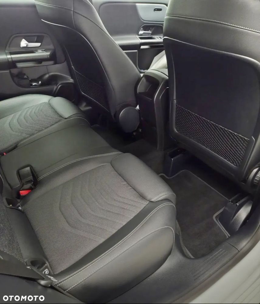 Mercedes-Benz Klasa B 180 d - 9