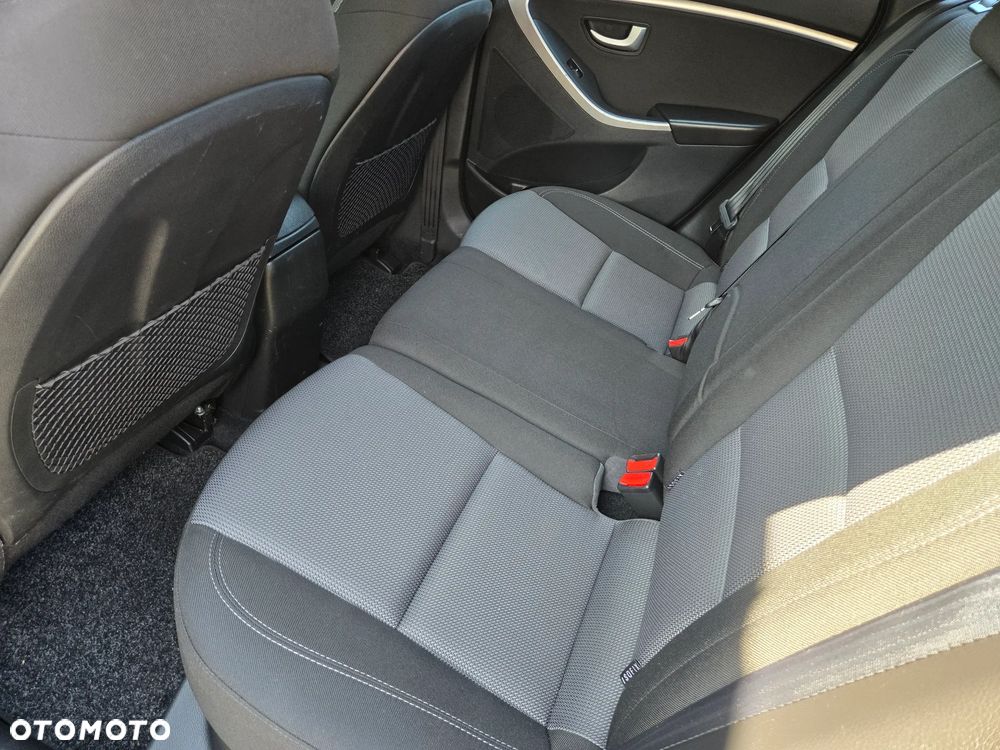 Hyundai i30 1.6 GDI Premium - 15
