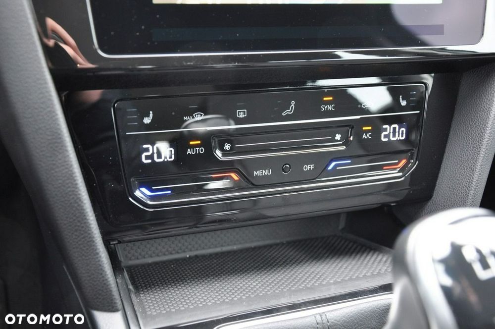 Volkswagen Passat - 21